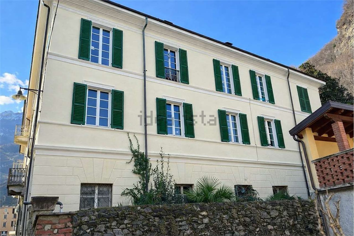 Villa bifamiliare · Piedimulera — foto 3/54