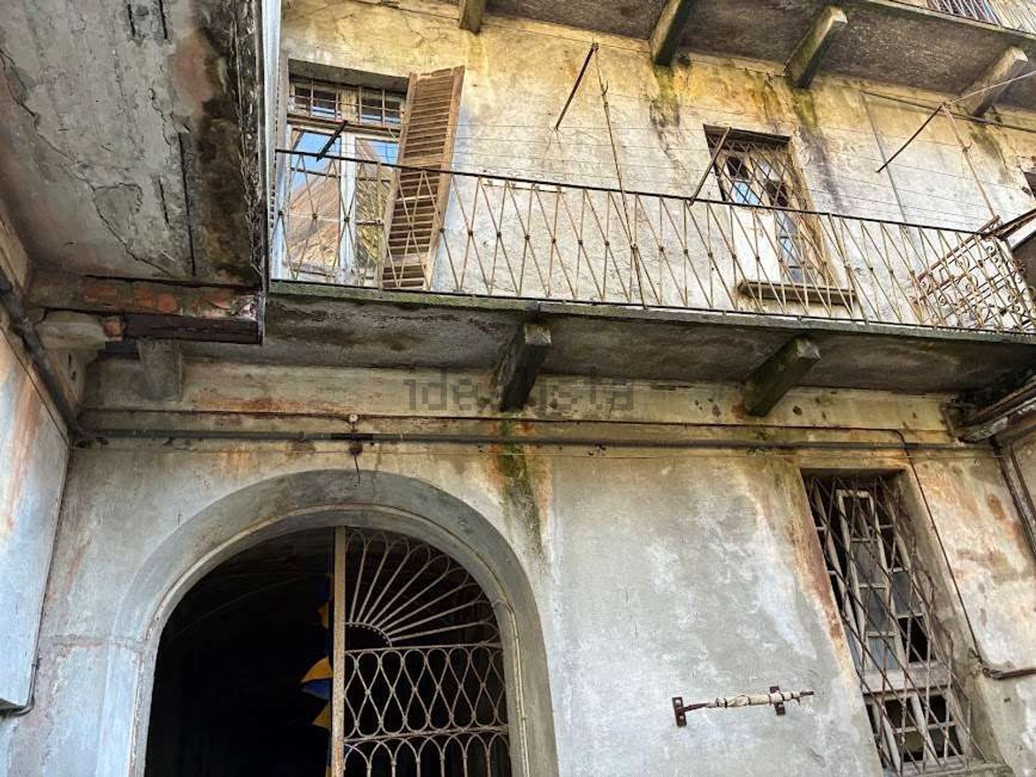 Villa bifamiliare · Piedimulera — foto 41/54