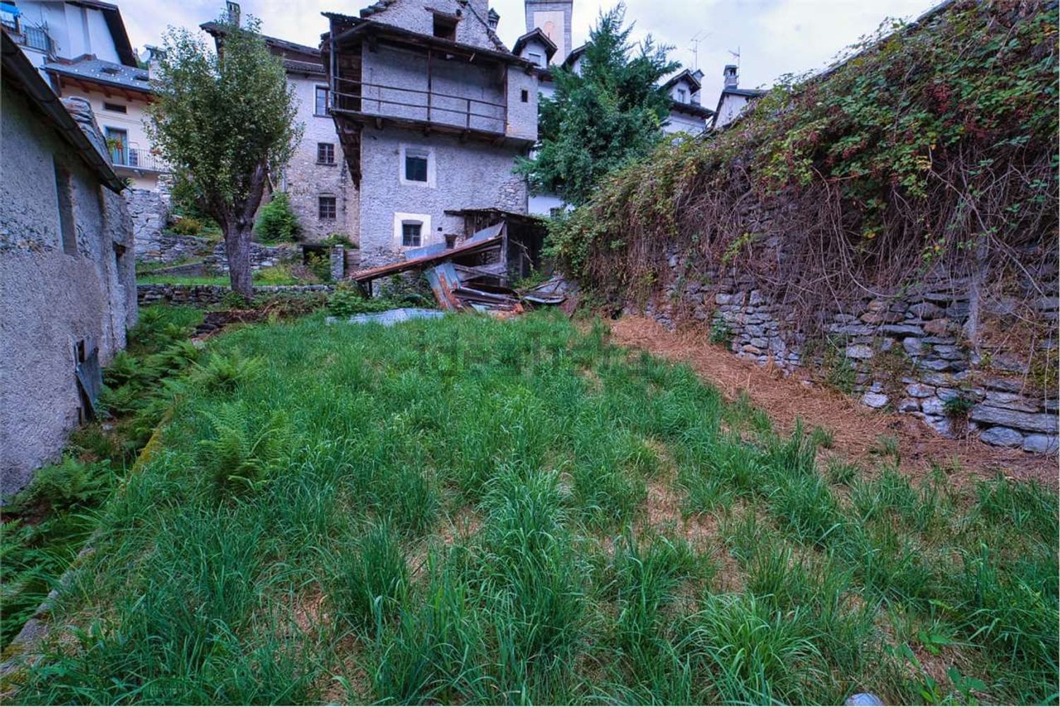 Rustico / Casale · Re — foto 4/25