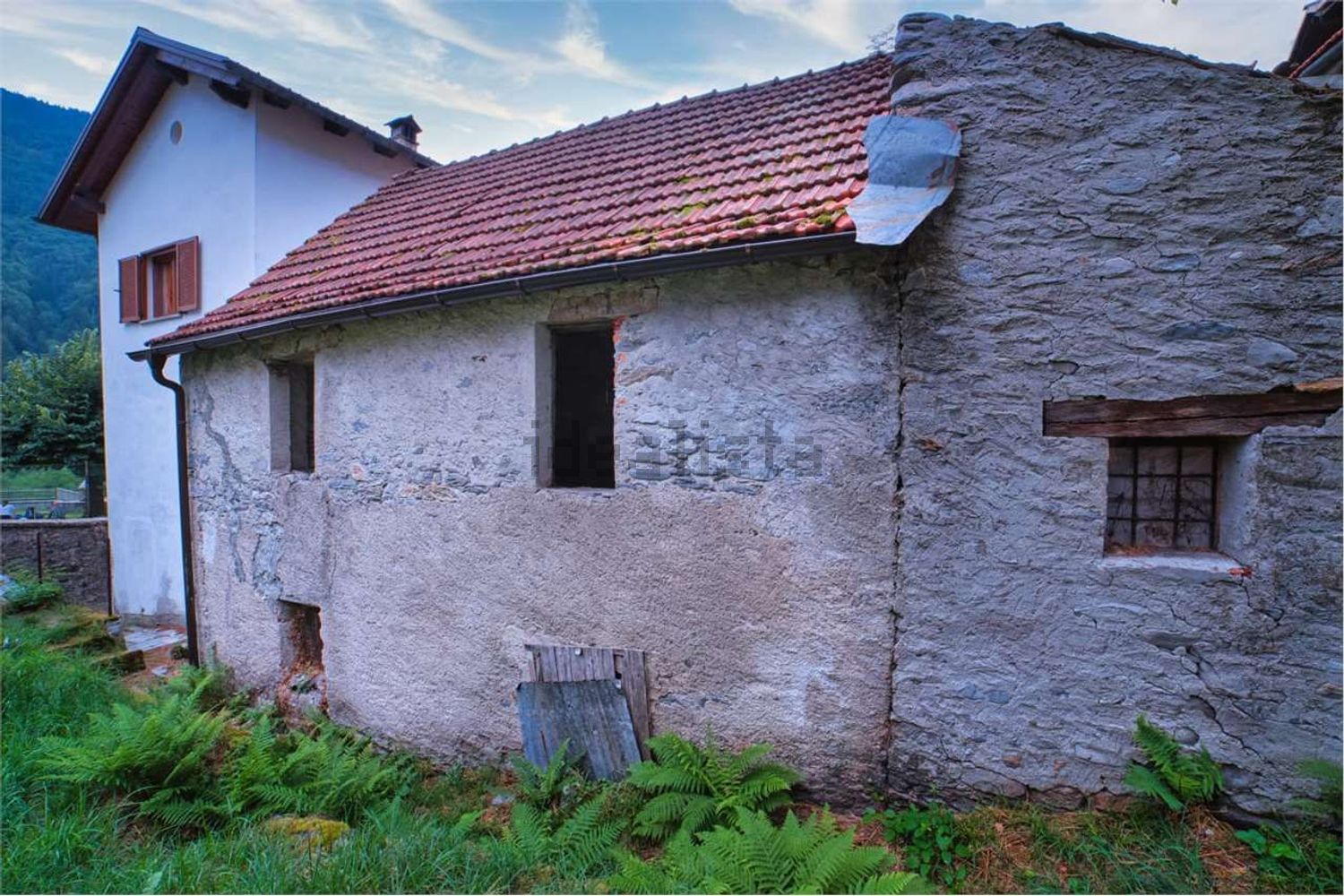 Rustico / Casale · Re — foto 14/25