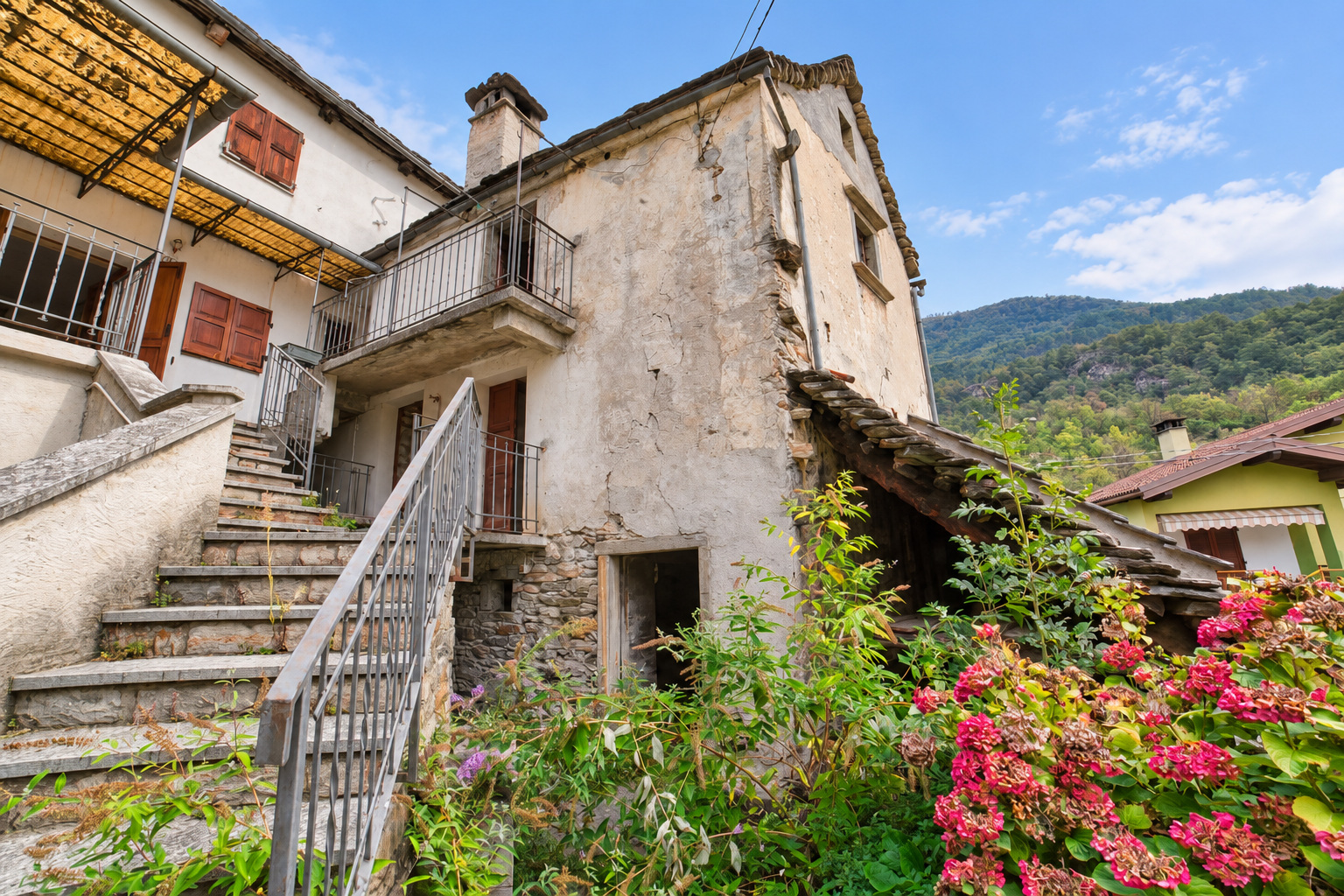 Casa con rustici · Montecrestese · Chezzo
