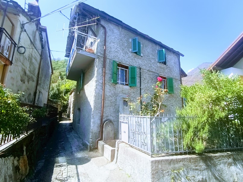 Casa indipendente a Fomarco di Pieve Vergonte